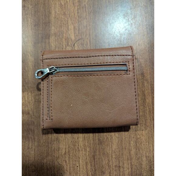 Relic Vintage Brown Leather Trifold Ladies Wallet Logo PLEASE READ - Picture 4 of 9